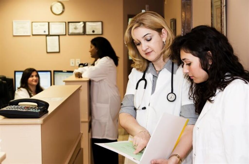 Relational Proficiency in Clinical Leaders | CHCM
